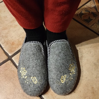 mens leather slip on house shoes