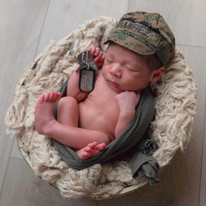 Conjunto militar para bebé de inspiración marina: camuflaje de - Main Image