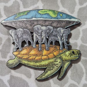 AKUPARA +++ ジュエリー木製ブローチピン世界亀ヒンズー教亀フラット