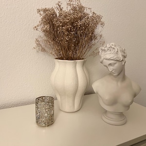 J̥u̥l̥i̥ḁ added a photo of their purchase