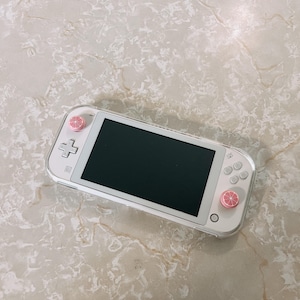 Jayla added a photo of their purchase