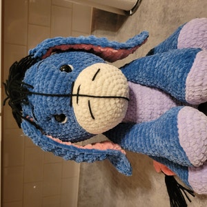 Taylor added a photo of their purchase