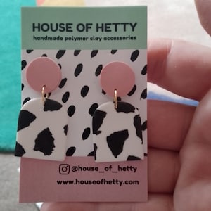 Kirsty added a photo of their purchase