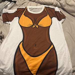 Tyesha added a photo of their purchase