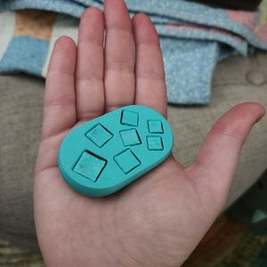 Focus Aid "Pick Pill" Fidget | Reusable Pocket Sized Pick Pad | Discreet Dermatillomania Device For Stress Relief, Relaxation, Concentration