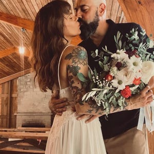 Savannah added a photo of their purchase