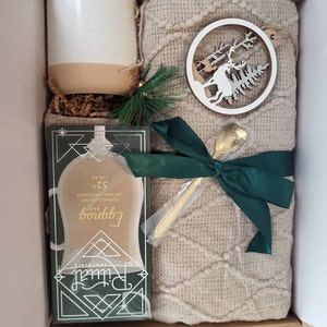 Premium Photo | Luxury Gift Presentation Elegant Boxes With Silver Ribbons Black Background 146138698 Australia