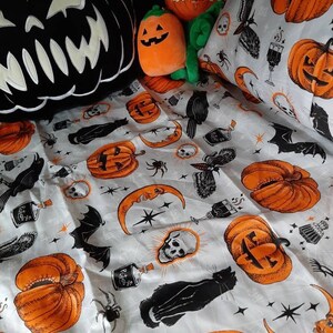 Vintage Sheets Happy Halloween by Torysevas Spooky | Etsy