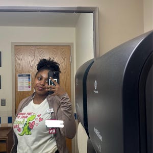 Alaisha added a photo of their purchase