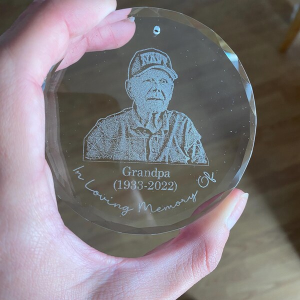 Personalized Memorial Crystal Heart - Memorial Gift Idea for Father's Day/Mother's Day/Daughter/Son/Husband/Wife - Don't Remember Me With Sadness main image 1