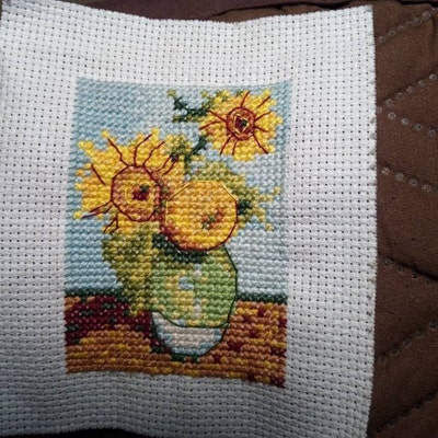 Modern Cross Stitch Pattern tiny Van Gogh Sunflowers. P229 Miniature ...