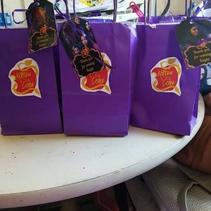 Free Free 69 Disney Descendants Apple Svg SVG PNG EPS DXF File