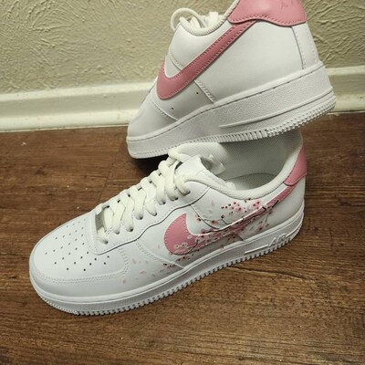 nike air force 1 black laces