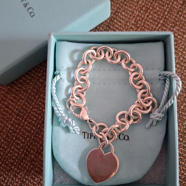 Sterling Silver Tiffany & Co Heart Tag Charm Bracelet W/ Box and