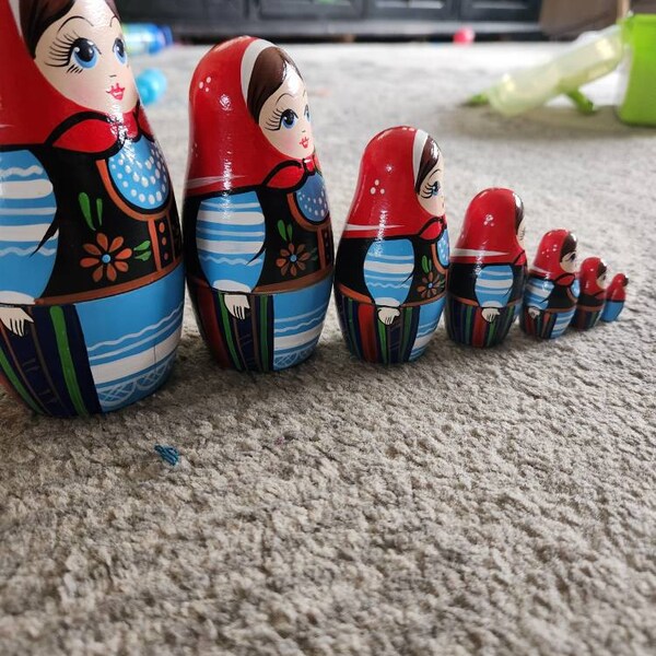 Unfinished Nesting Dolls - Unpainted Blank Wooden Russian Nesting Dolls