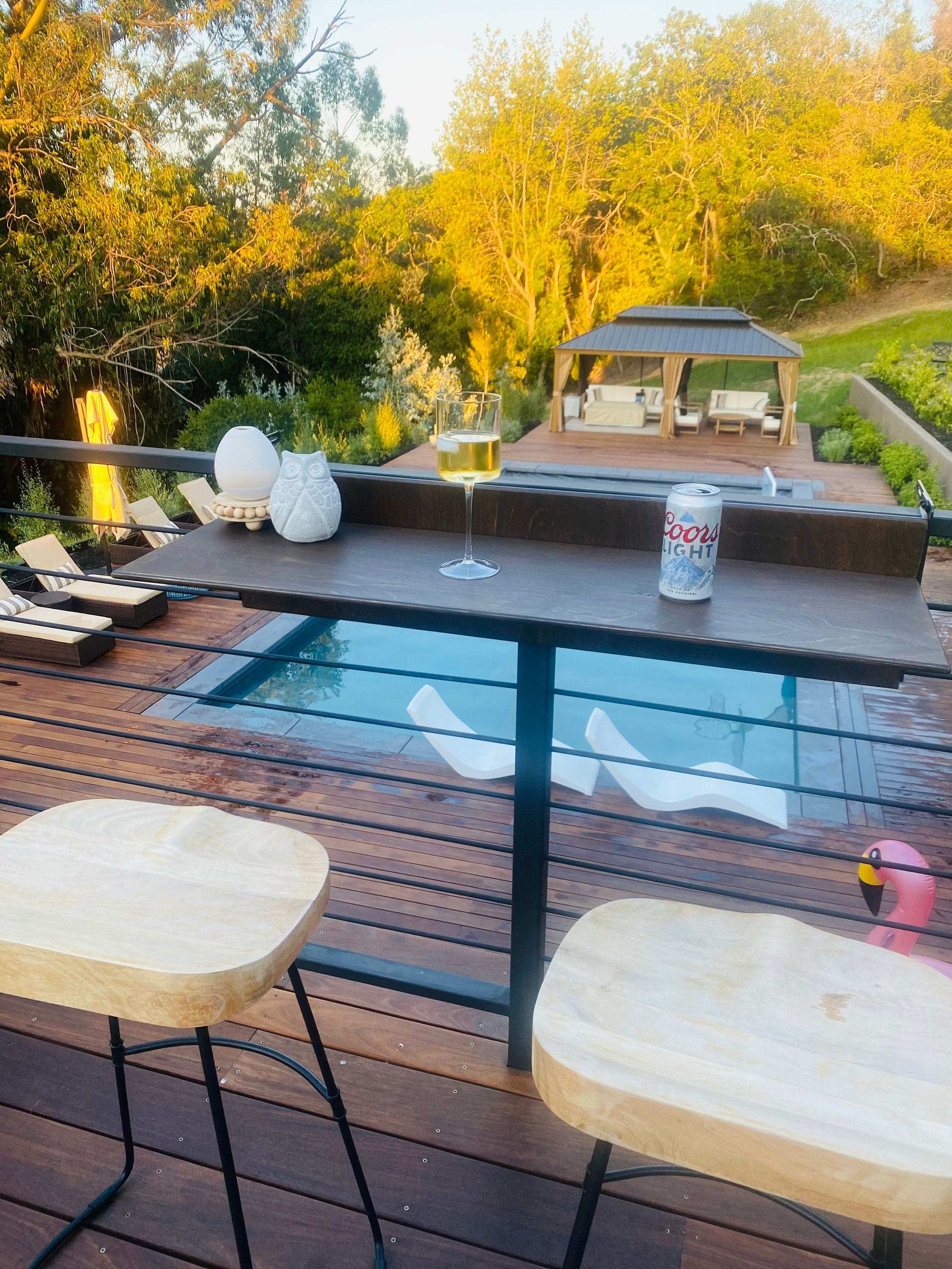 Folding Space Saving Bar Table for Deck, Veranda and Porch Railings, Balcony Bar Table Hanging over Railing, Outdoor Foldable Railing Table