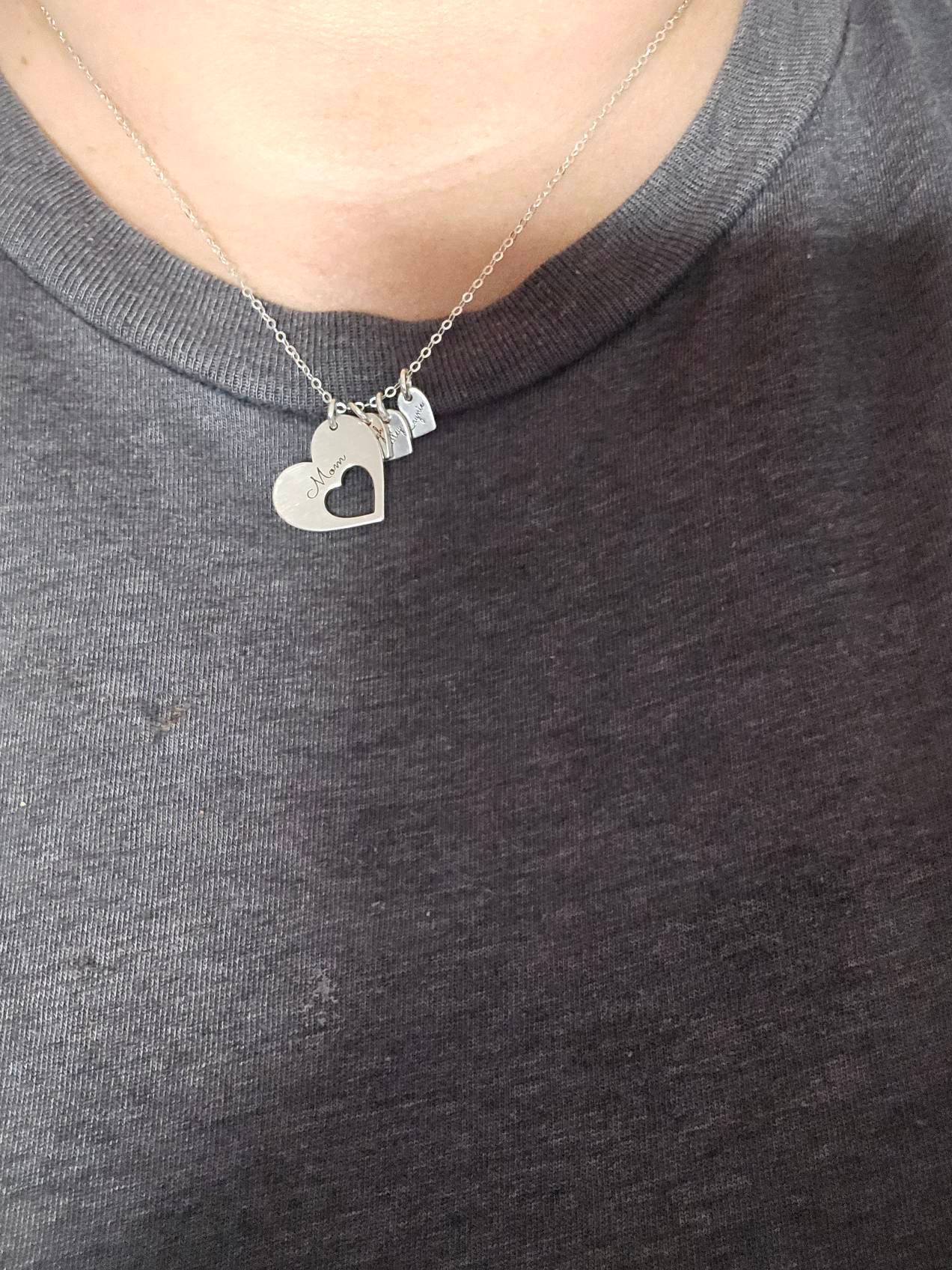 Name Necklace For Mom, Personalized Necklace With Kids Names, Engraved Hearts Necklace With Multiple Names, Necklace For Mom With Kids Names