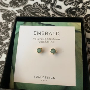 May Birthstone GMP Emerald Gemstone Emerald Stud Earrings Sieraden Oorbellen Oorknopjes May Birthday Gemstone Earrings Bridesmaid Gift Emerald Post Earrings 