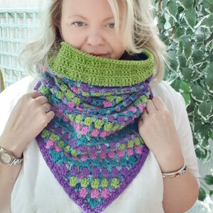 Leah Cowl - Crochet pattern - Knotsosquare