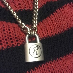 The Original Sid Vicious 'R' Padlock & Chain Necklace The Original Sid Vicious 'R' Padlock & Chain Necklace