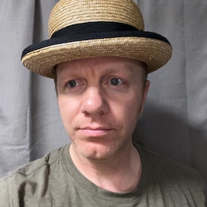 Bowler Straw Hat - Vintage Edwardian Bowler Hat for Summer  display picture 3
