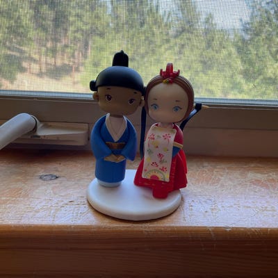 Wedding Cake Topper, Braid Man Groom & Half up Do Bride Topper ...