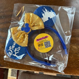 Karlee added a photo of their purchase