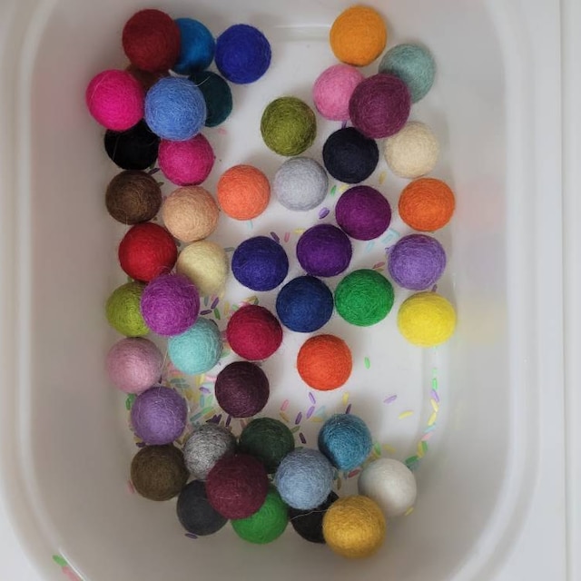 Pastel Rainbow - 2.5 cm Felt Pom Pom Balls – Wool Jamboree