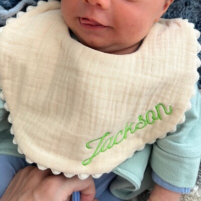 Patty Double Gauze Bib and Burp Set main image 0