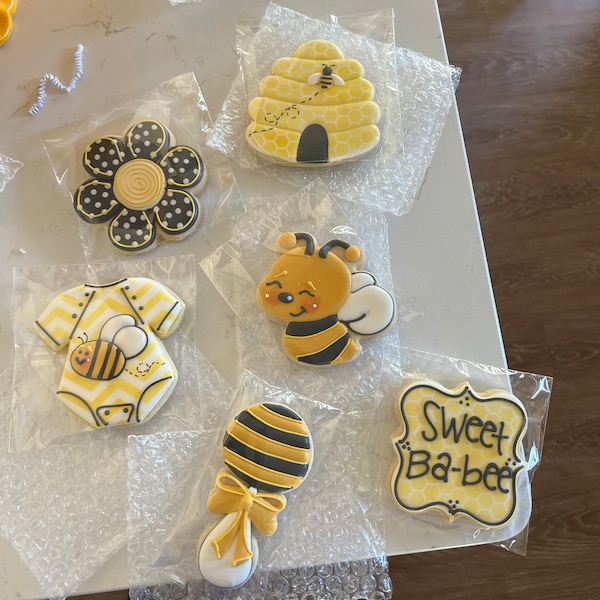 Sweet Ba-bee Baby Shower Cookies, Bee Themed Cookies, What Will It Bee ...