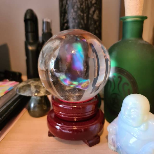 Bola de cristal con base de madera, regalo de adivina, bola de