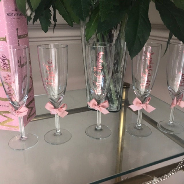 Bride and Groom wedding glasses champagne flute wedding | Etsy