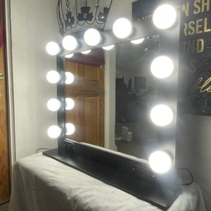 Espejo de tocador negro con luces 32 x 28 Made in the USA -  México