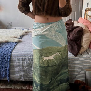 Victoria added a photo of their purchase