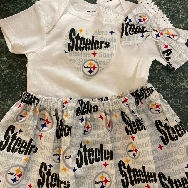 Pittsburgh Steelers Baby Girl Clothing Set