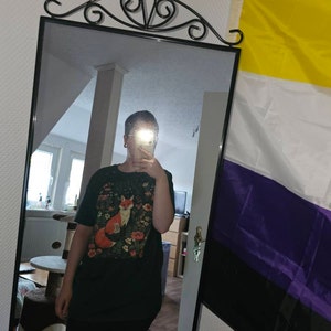 Vanessa added a photo of their purchase