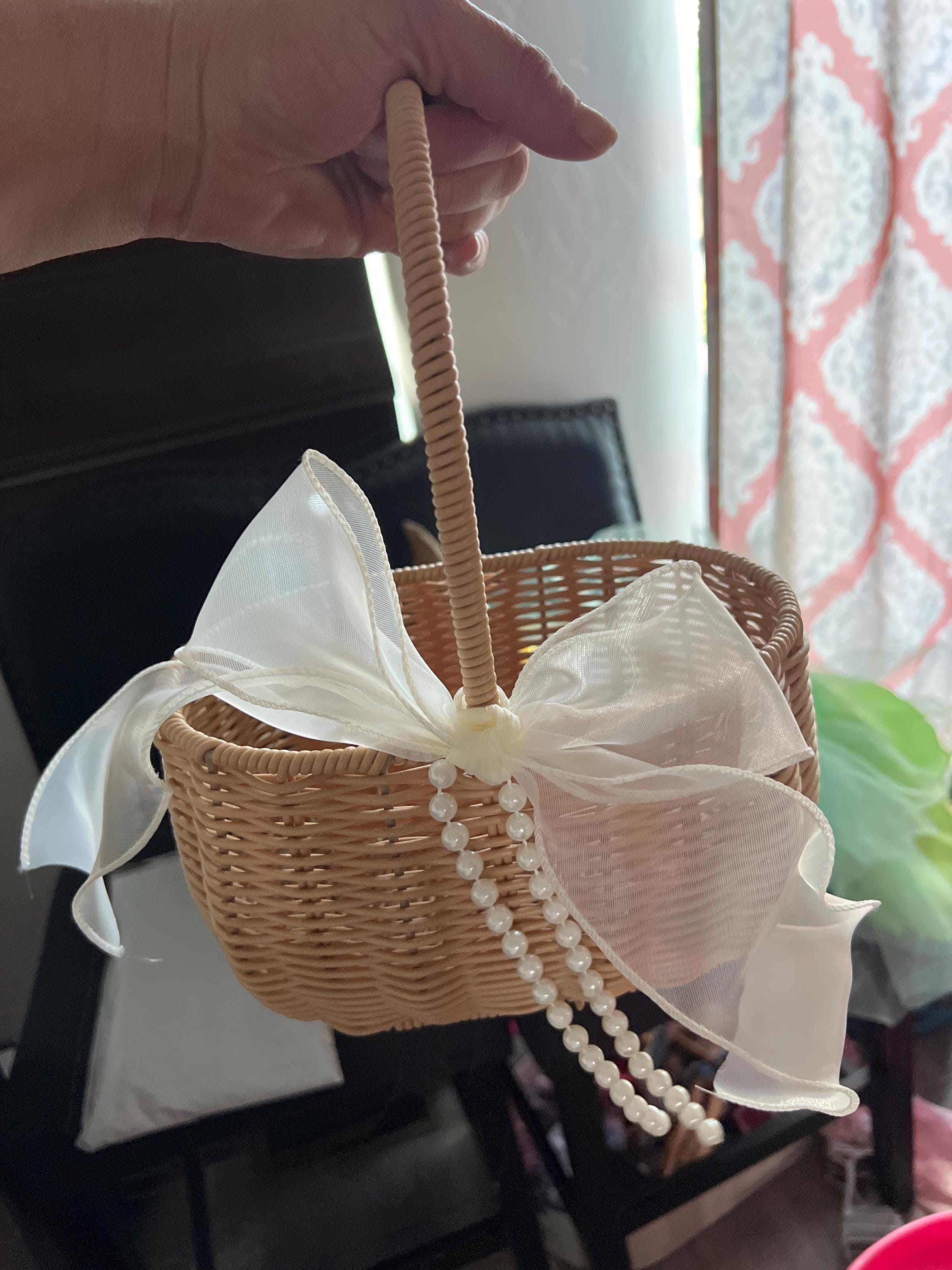 Flower Girl Basket with Pearl Chain & Ivory Ribbon/ Simple Bridesmaid Basket / Hand Woven Basket / Rustic Basket Vintage Wedding