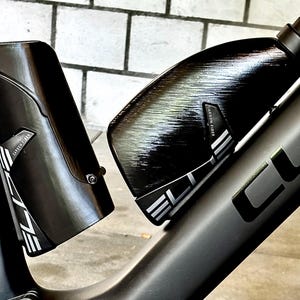 エリートクロノボトルケージ用エアロ収納ボックス FORKEN エリートクロノボトルケージ用エアロ収納ボックス - トライアスロン/TT