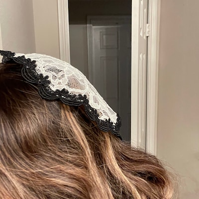 Daki Ivory Lace Bonnet main image 1