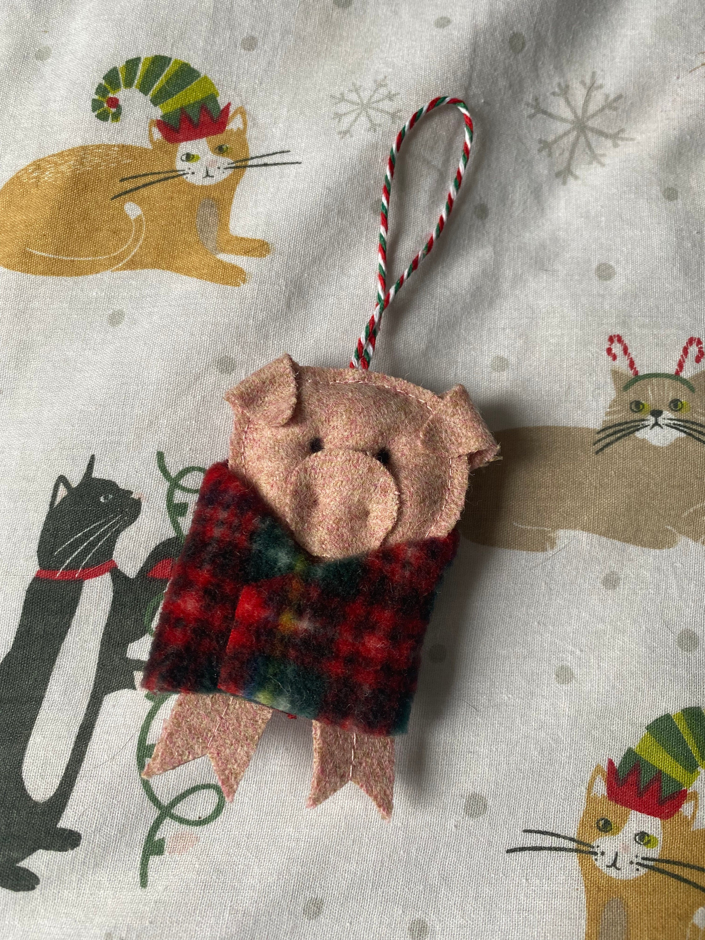 Pigs in blankets Christmas decoration, Christmas ornament, Tree decoration, Christmas decor, Christmas tree, vegan gift, pig lover