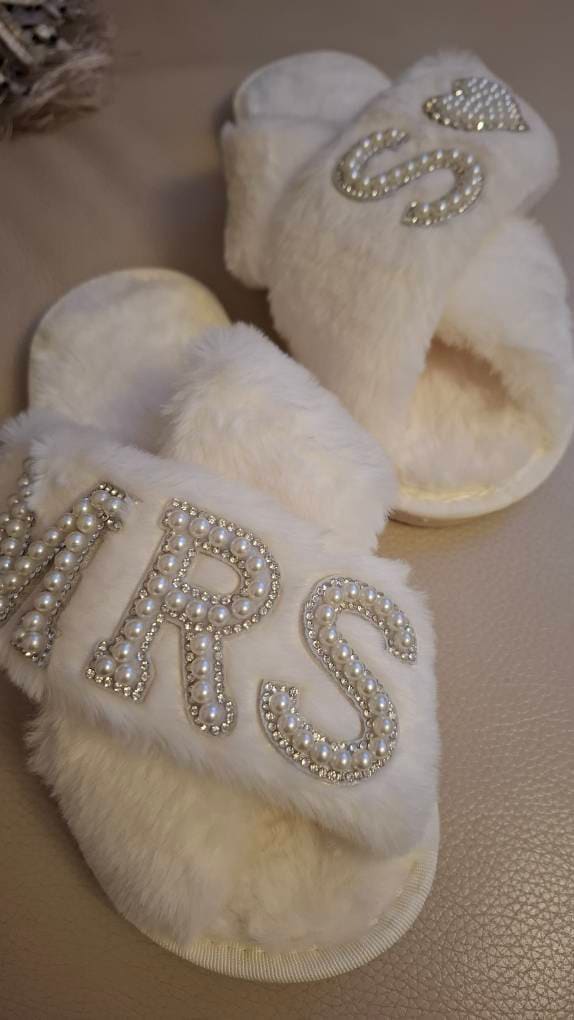 Bridal Mrs Wedding slippers, Custom Mrs Fluffy Slippers with pearls letters, Bridal Shower Gifts, Gifts For Her, Bridal Slippers, Slippers