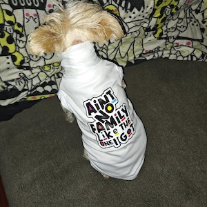 Elle added a photo of their purchase
