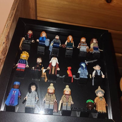 minifigure display frame