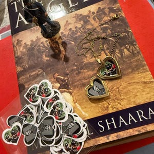 Reigna added a photo of their purchase