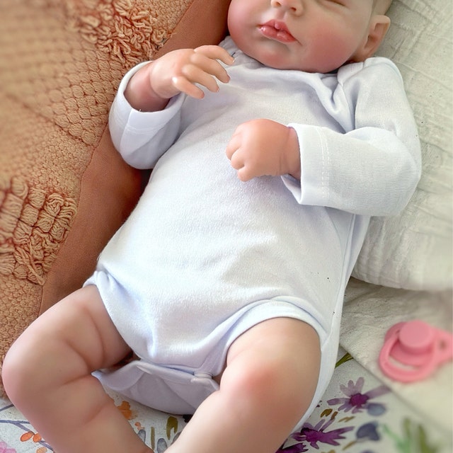 Bambola Realistica Morbida Da 11 Cm – Simulazione Neonato Con Articolazioni Flessibili E Vestiario Animaletto, Per Bambini 3+, Gioco Creativo E Sviluppo Abilità