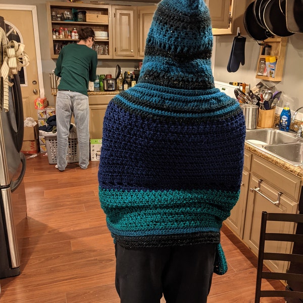 wickedly hooded pocket shawl