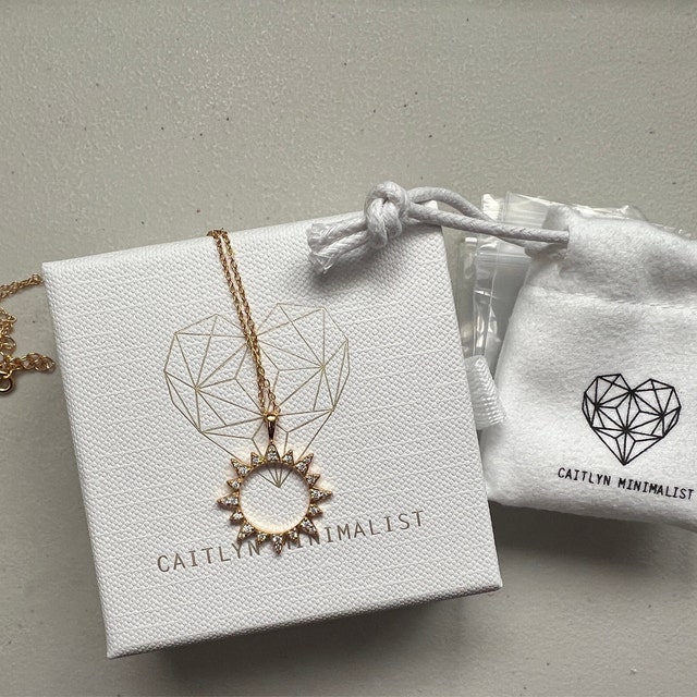 【CaitlynMinimalist】サン&ムーン エタニティネックレス 人気 Sun & Moon Eternity Necklace by Caitlynminimalist