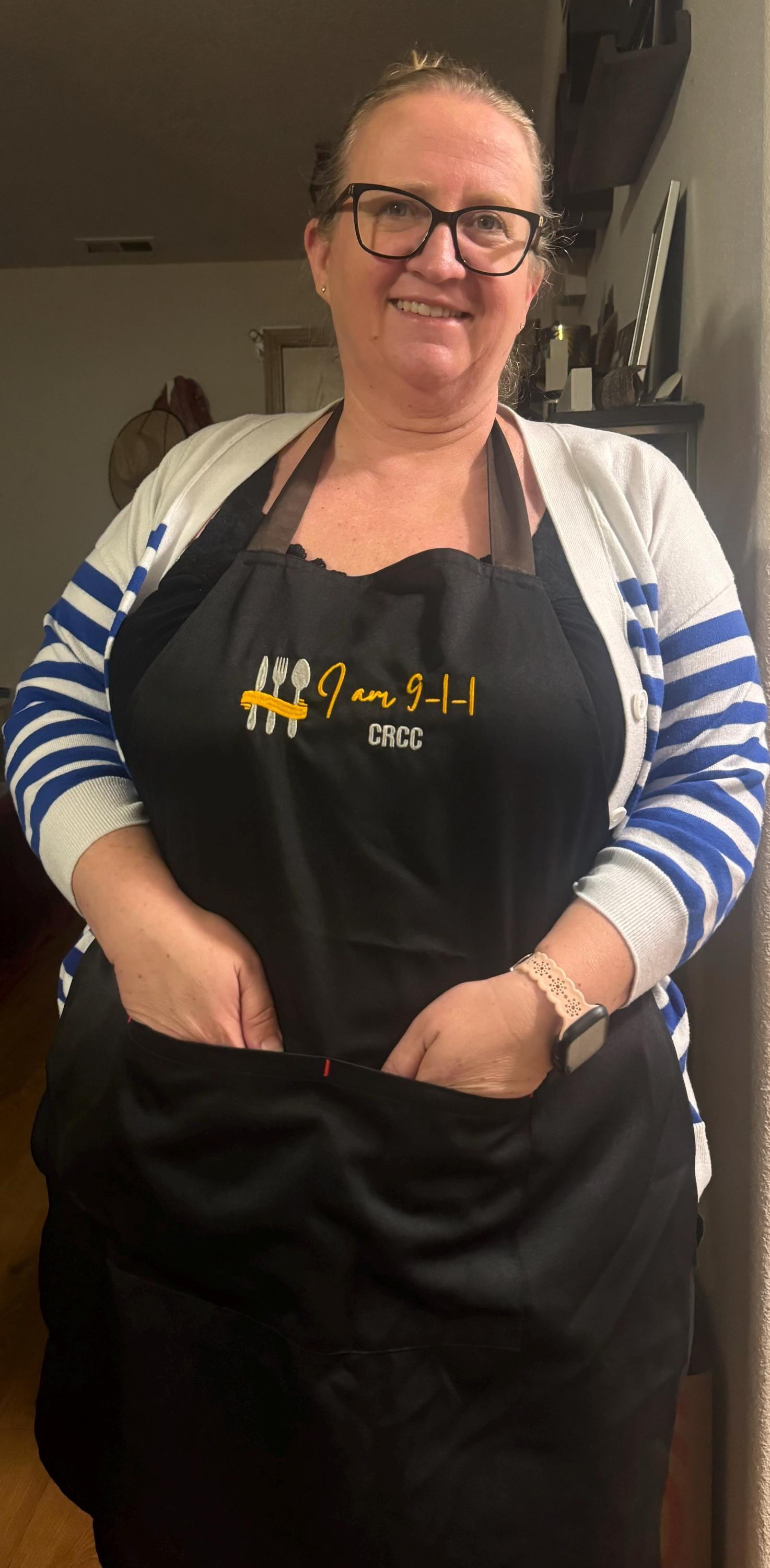Embroidered Apron Custom - Personalized Cooking Apron for Woman Man Kid with Pockets - Kitchen Apron Apron with Name - Chef Gift