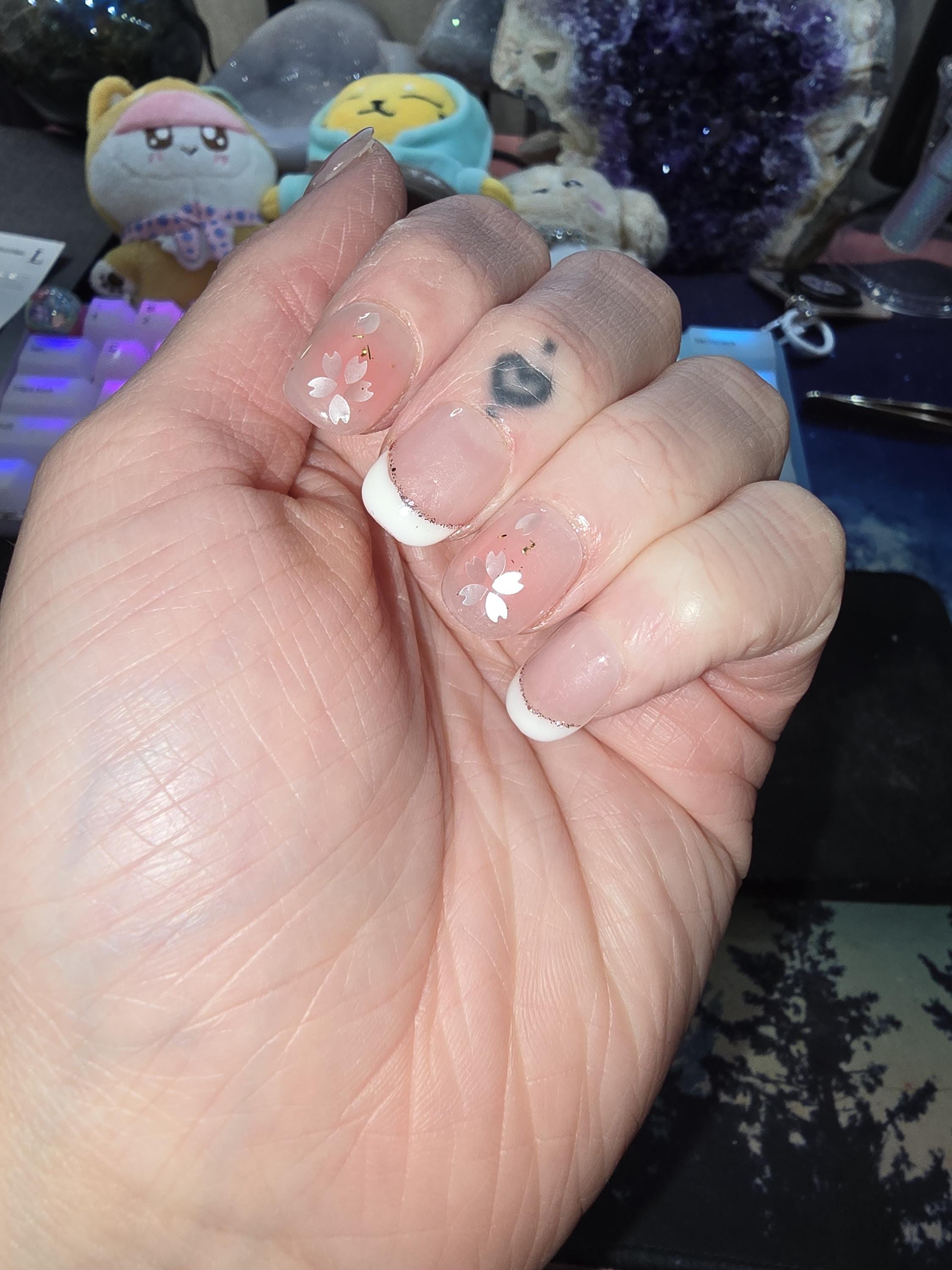 Delicate Sakura Flower Nail/Cute Short Light Pink French Tip Nail/Floral Handmade Press on Nails/Japanese Spring Nail