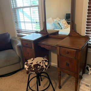 LEAH added a photo of their purchase